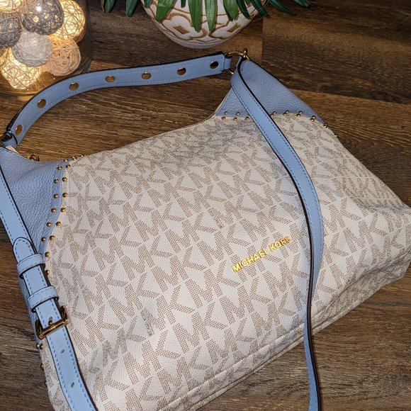 RARE Michael Kors Aria Signature Shoulder Bag. Vanilla & Pale Skye Blue - Picture 8 of 14